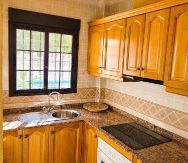 Hondon de las Nieves House | Juweeltje van Hondon, met groot zwembad en rust