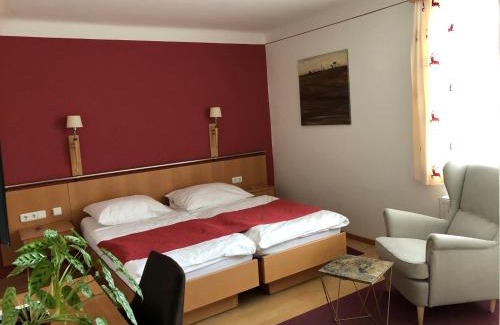 Konigsbrunn Hotel | Königsbrunner Landgasthof