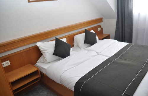 Oestrich-Winkel House | Kühn's Mühle