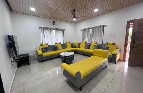 Amboli House | K Hill House