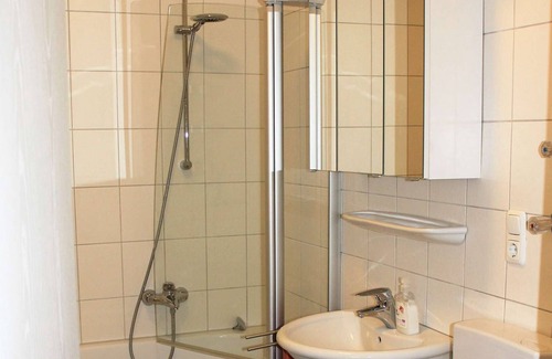 Weiden Apartment | K98b modern apartment with W-LAN in Cologne Weiden