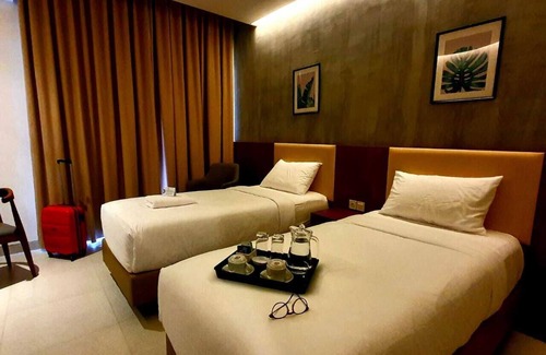 Waingapu Hotel | Kambaniru Beach Hotel & Resort