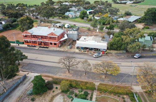 Culgoa Hotel | Kaneira Hotel