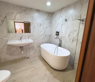 Zuoying District House | Kaohsiung Raifong Corner Homestay