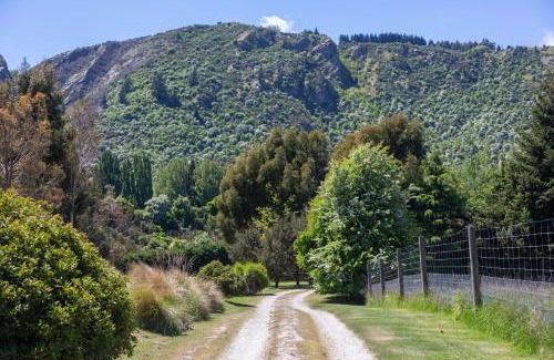 Arrowtown House | Karavanserai Home