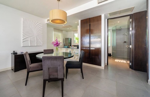 Karon Apartment | Karon Beachfront Apartment 724