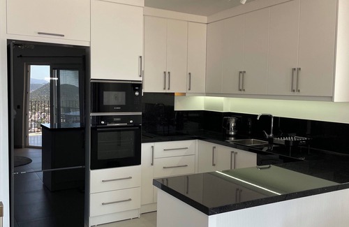 Kas Apartment | Kas Spacious Luxury 3 Bed 3 Bath Duplex, Sleeps 6 In Comfort, Kingsize Bed, WiFi