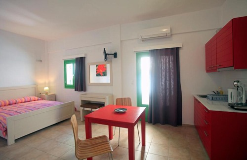 Alopronia Apartment | Kastellos Apartments Sikinos