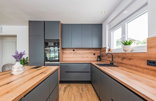 Tinj House | Katarina by Interhome