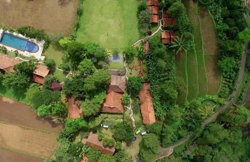 Cijeruk Hotel | Katumbiri Resort