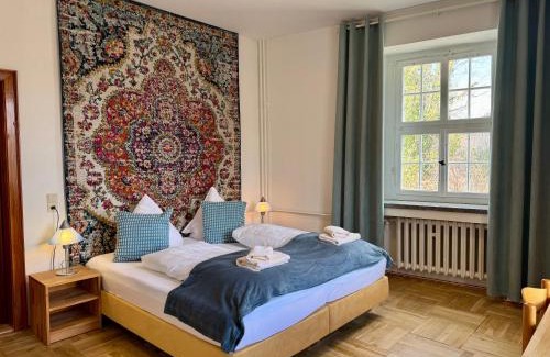 Lengefeld Bed & Breakfast | Kavaliershaus neben Schloss Rauenstein