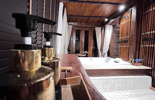 Thong Pha Phum Hotel | Kawarin River Exclusive Hotel & Resort