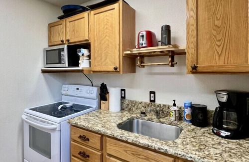 Baker City Apartment | Keeper of the Valley
