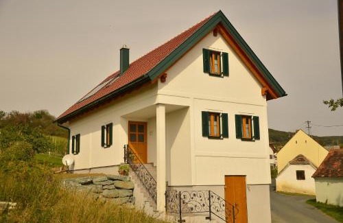 Rechnitz House | Kellerstöckl Prantner & Haus Wohlauf