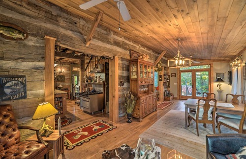 Waverly House | Kentucky Lake Views: Cozy Cabin in Waverly!