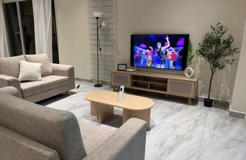 Bandar Bera House | Kerayong and Triang Cozy Landed 4 or 5 Rooms 12 to16 pax