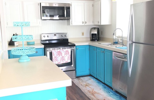 Cross Key Waterways House | Key Breeze Waterfront Home- Water View with Therapy Spa