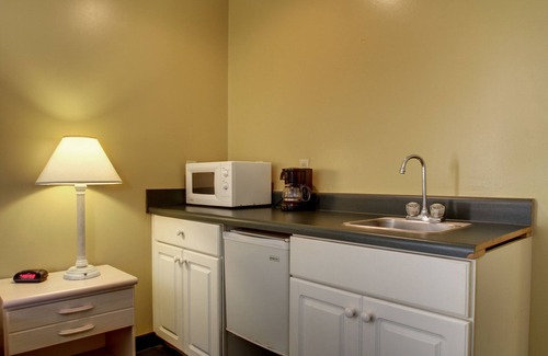 Childersburg Hotel | Key West Inn - Childersburg