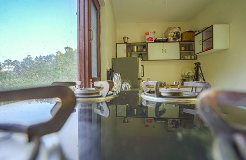 Kasauli Villa | Kia Kasauli - 3 BHK, Villa with Kitchen+BonFire+Cook