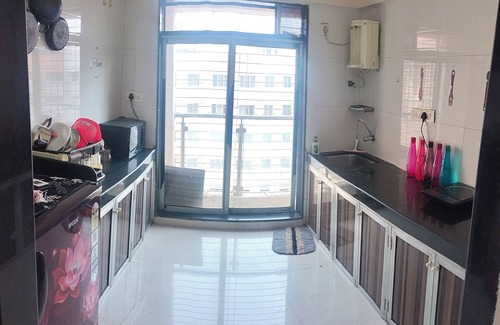 Kurla Apartment | Kickback and relax in this calm and peaceful place 5 min to pheonix mall