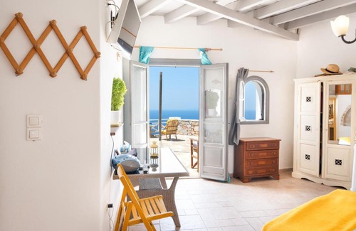 Sikinos House | Kimolos - Sikinos Sunset