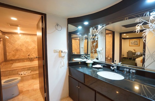 Nong Bon Hotel | King Park Avenue Hotel