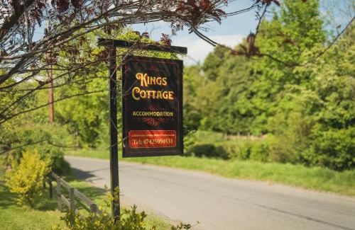 Keady House | King's Cottage