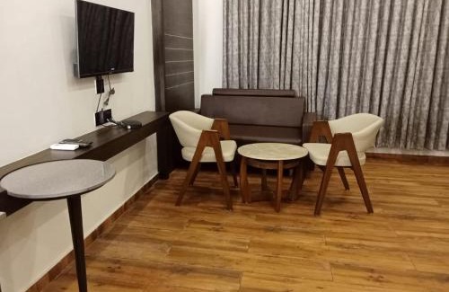 Mangrol Hotel | Kingdom Waterpark & resort