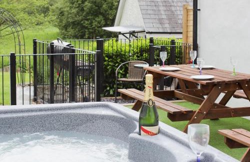 Pentrefelin House | Kingfisher