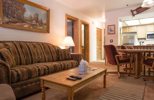 Kirkwood Condo | Kirkwood Meadows: Hot Tub! Lifts 5min walk! The Meadows.