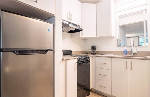 Kissimmee Apartment | Kissimmee 1BR Relaxing Condo With Pool view
