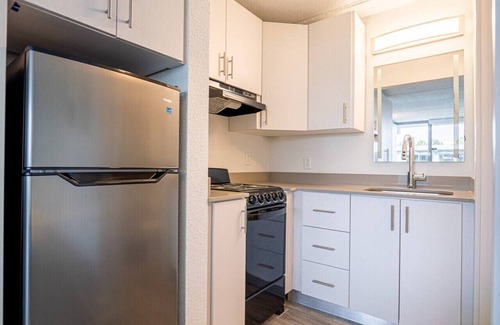 Kissimmee Apartment | Kissimmee Resort W/Lake View & Minutes to Disney.