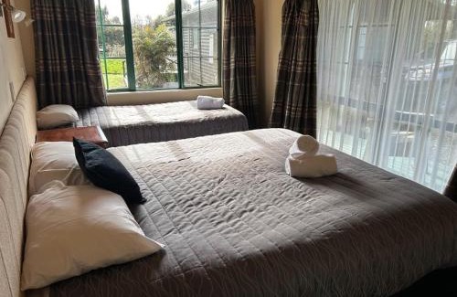 Murchison Hotel | Kiwi Park Motels