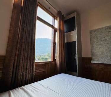 Shamshi House | KK Homestay Bhuntar - By Soma Stays