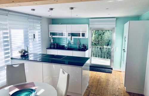 Kaiserslautern Apartment | KL31: Beautifully, renovated downtown apartment!