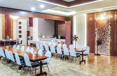 Uthai Thani Hotel | Klang Mueang Villa