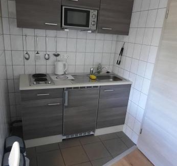 Alt-Knielingen Apartment | kleine und charmante Monteurs Unterkunft B