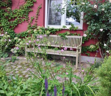 Testorf House | Kleiner Bauernhof in Ostseenähe - ganze Ferienwohnung mit 2 Zimmern