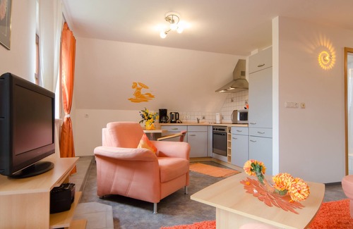 Goessweinstein Apartment | Kleingesee approx. 5 km from Gössweinstein Holiday apartment Haus Sonnenscheim