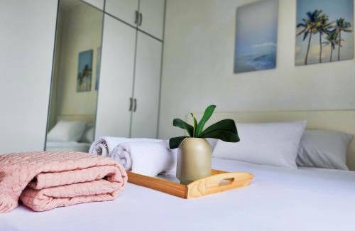 Sepang Apartment | KLIA 7th Floor Pool View 4 Rooms SUITE