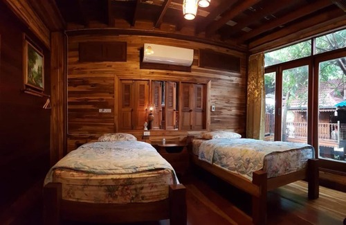 Samphao Lom Hotel | Klong Suan Plu Resort