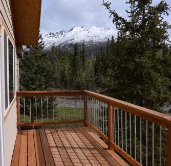 Knik River Apartment | Knik Wilderness Getaway