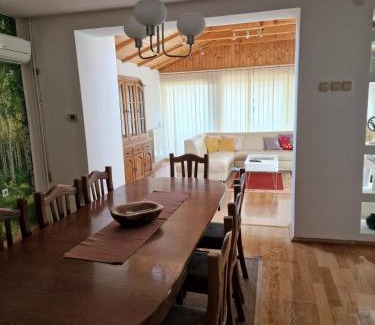 Daruvar House | Kod Dade