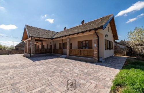 Karanac House | Kod Kuma Pere, Traditional Baranja Getaway