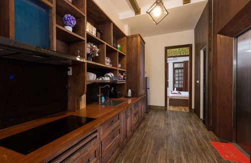 Yen Phu House | Koi Fish Pond Homestay