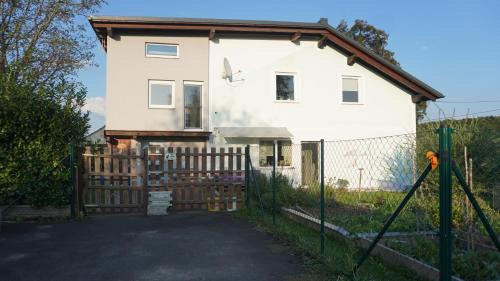 Ludersdorf-Wilfersdorf Apartment | Komplette Wohnung Nähe Autobahn - Apartment 1