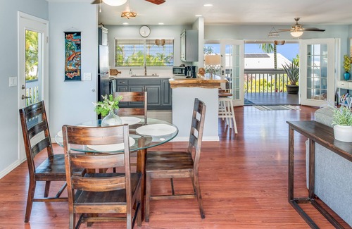 Kailua-Kona House | Kona Ocean View Home - Downtown, Fruit Trees, Sunset views