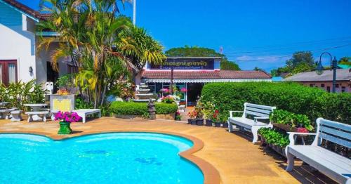 Nong Chaeng Hotel | Kongkhamkoon Hotel