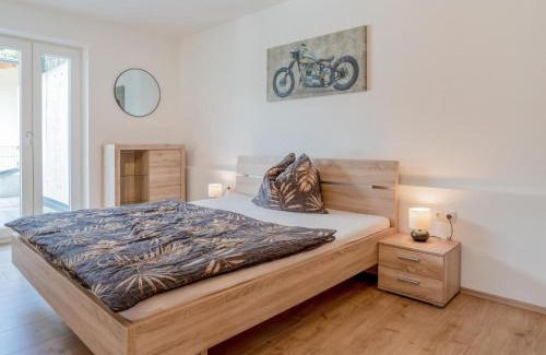 Helfenstein Apartment | Konrad