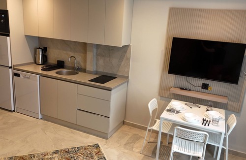 Konyaalti Condo | KONYAALTI PLAJINA YAKIN,ŞIK VE YENİ 1+1 SUİT